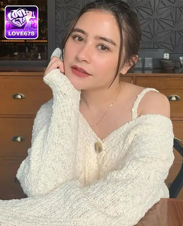 Prilly Latuconsina-baron4d