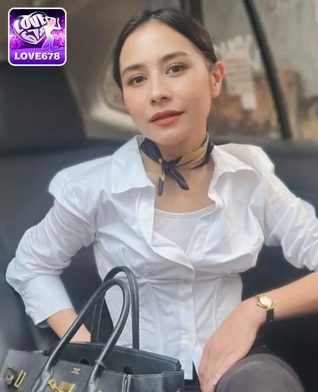 Prilly Latuconsina-baron4d
